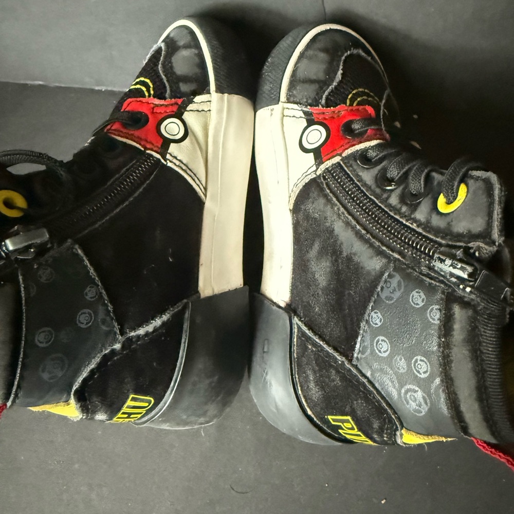 Pokemon Shoes with Pikachu Kids Size 9 - Picture 3 of 7